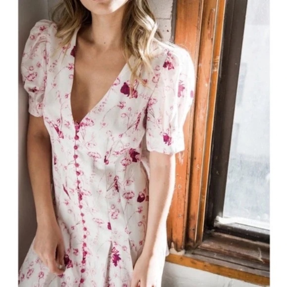 Chelsey and Walker Rent the Runway Floral button front dress pink sz2 $400… - Picture 2 of 9